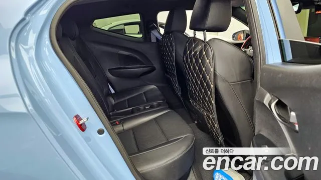Hyundai Veloster 2021