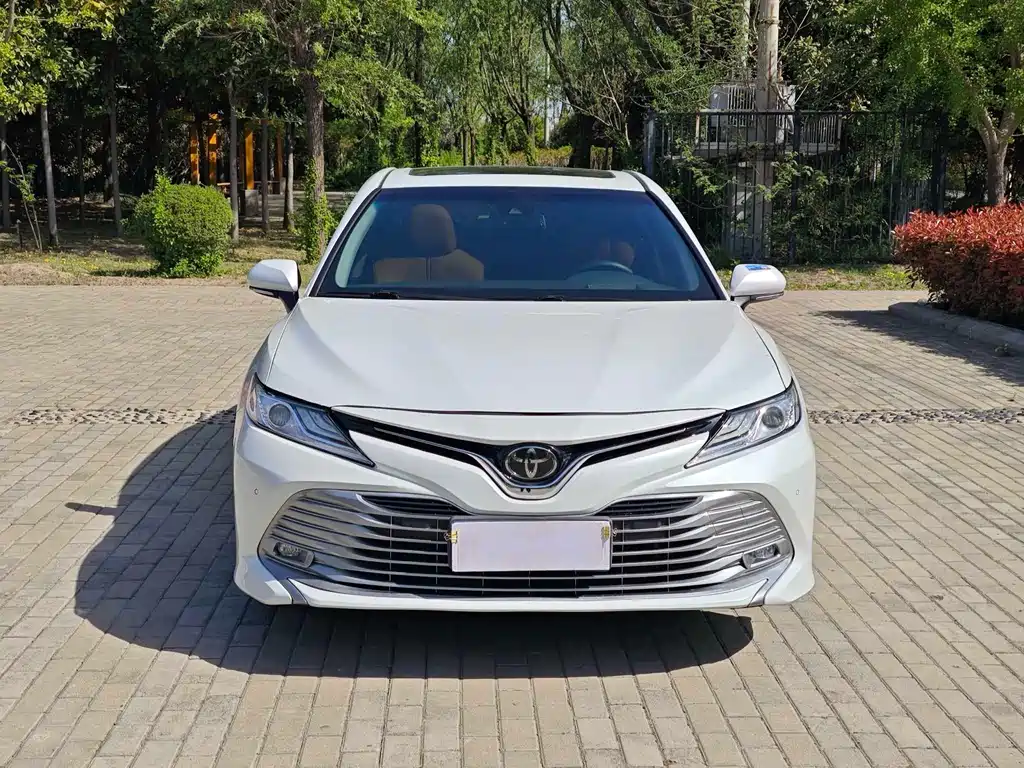 Toyota Camry 2021