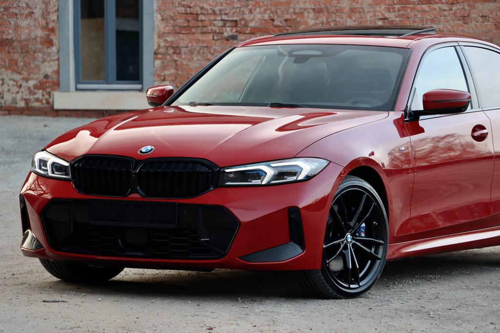 BMW 320 2024