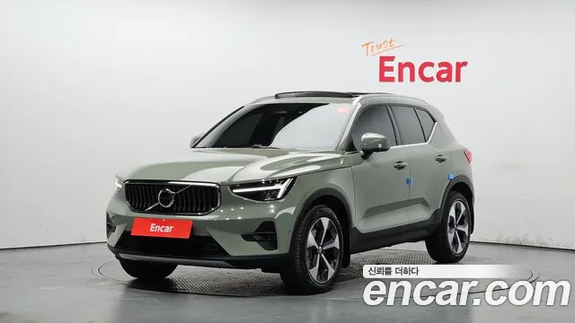 Volvo XC40 2023