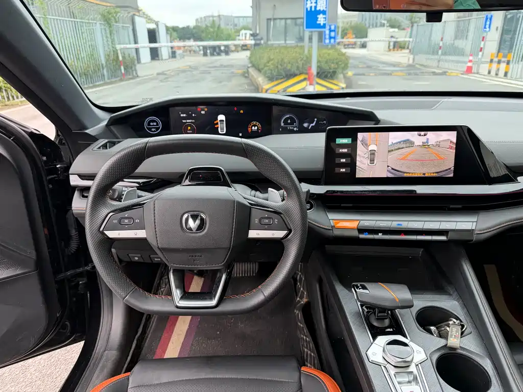 Changan UNI-V 2024