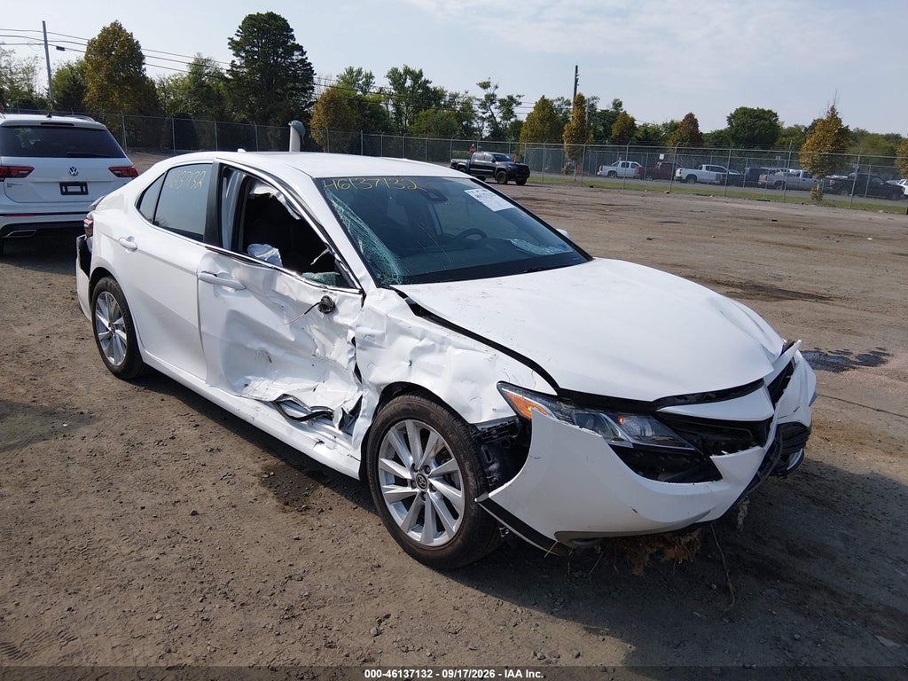 Toyota Camry 2021
