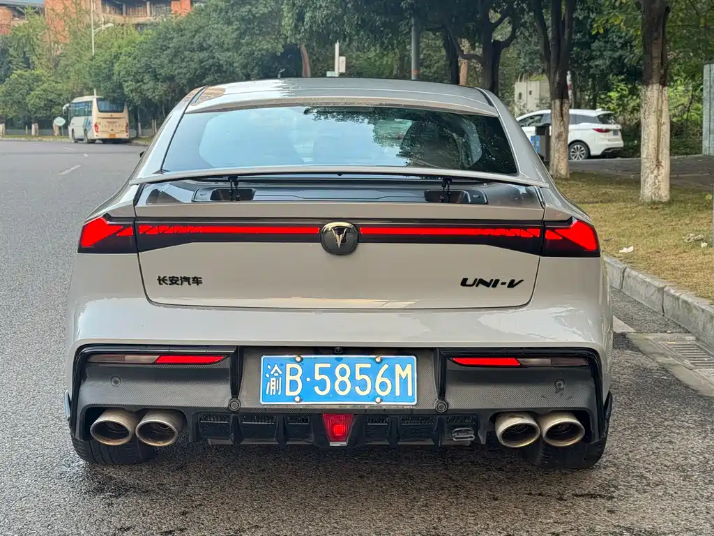 Changan UNI-V 2022