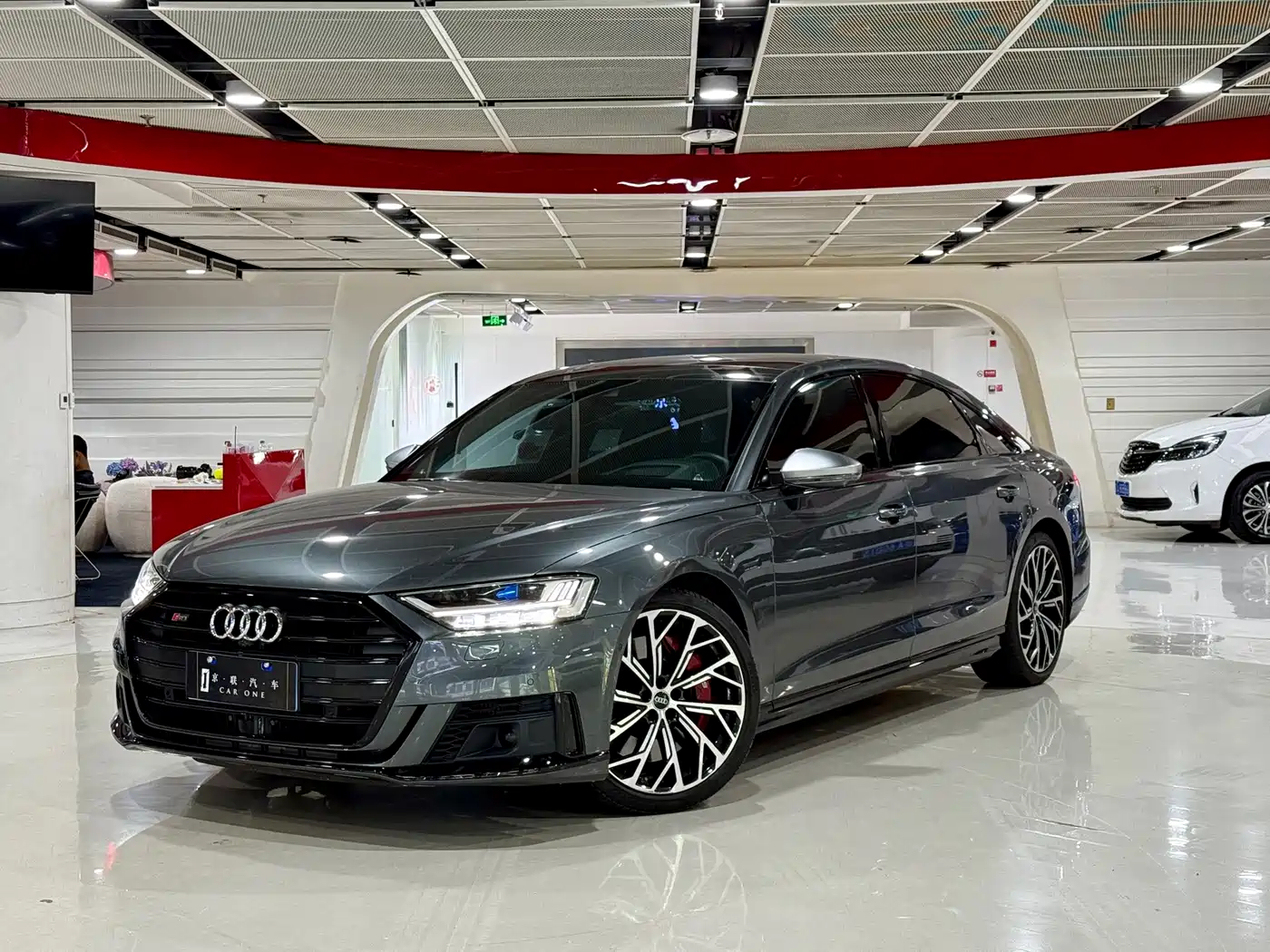 Audi S8 2021