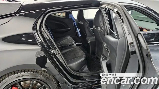 Hyundai Veloster 2021