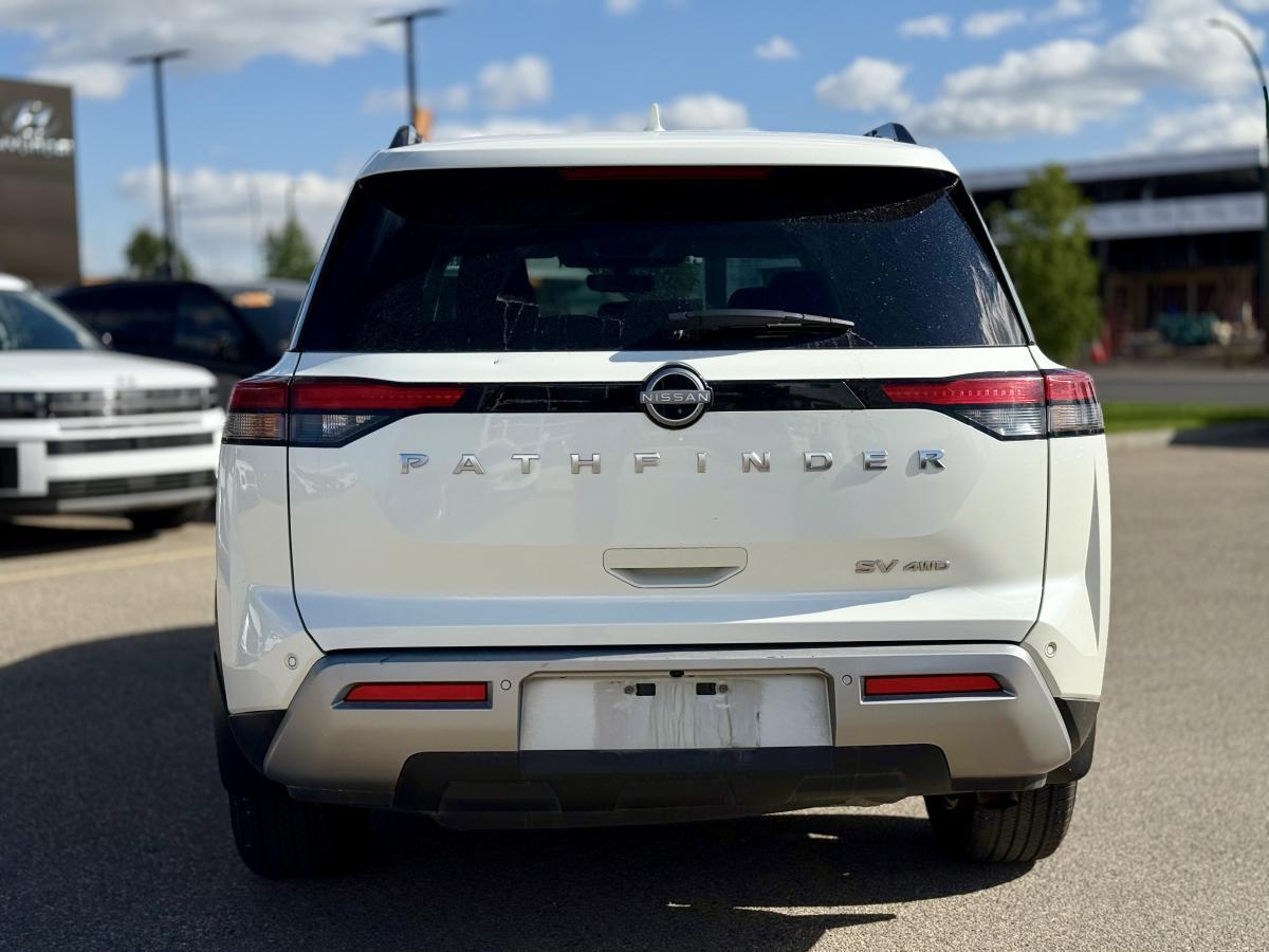 Nissan Pathfinder 2024