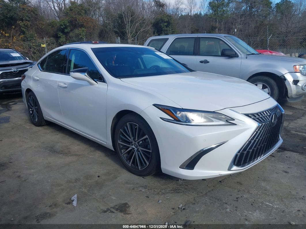 Lexus ES 2023