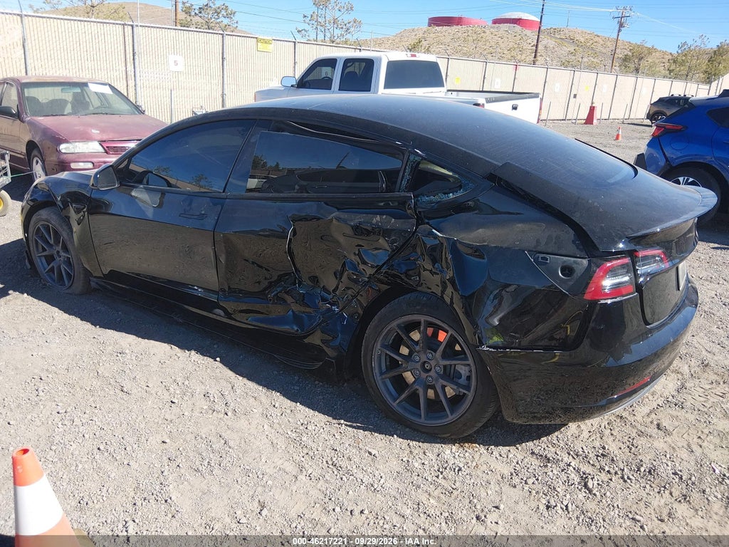 Tesla Model 3 2022