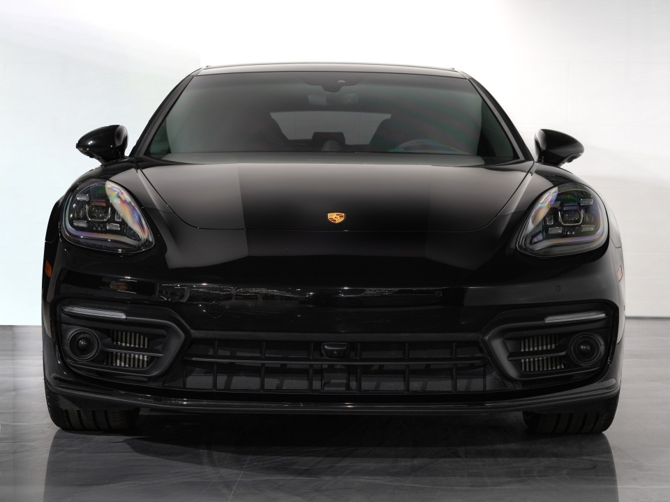 Porsche Panamera 2023