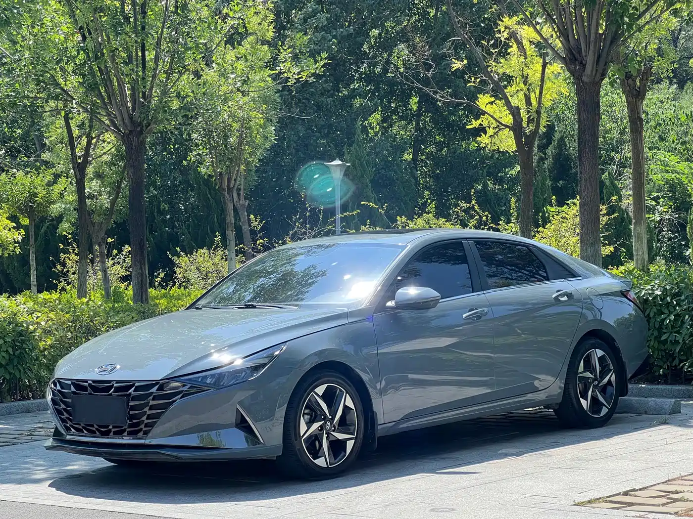 Hyundai Elantra 2023
