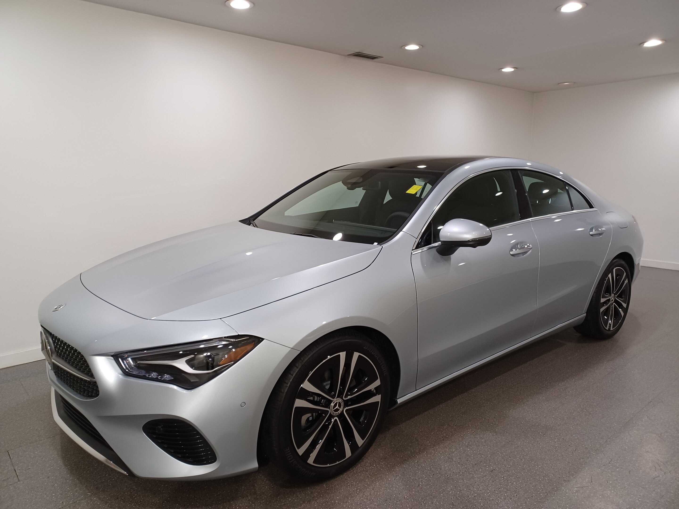 Mercedes-Benz CLA 2025