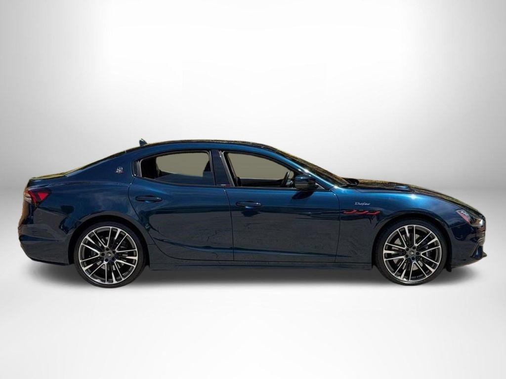 Maserati Ghibli 2021