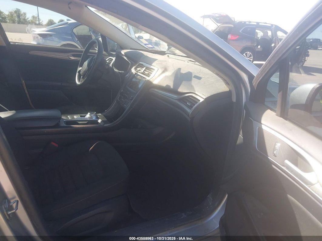 Ford Fusion 2020