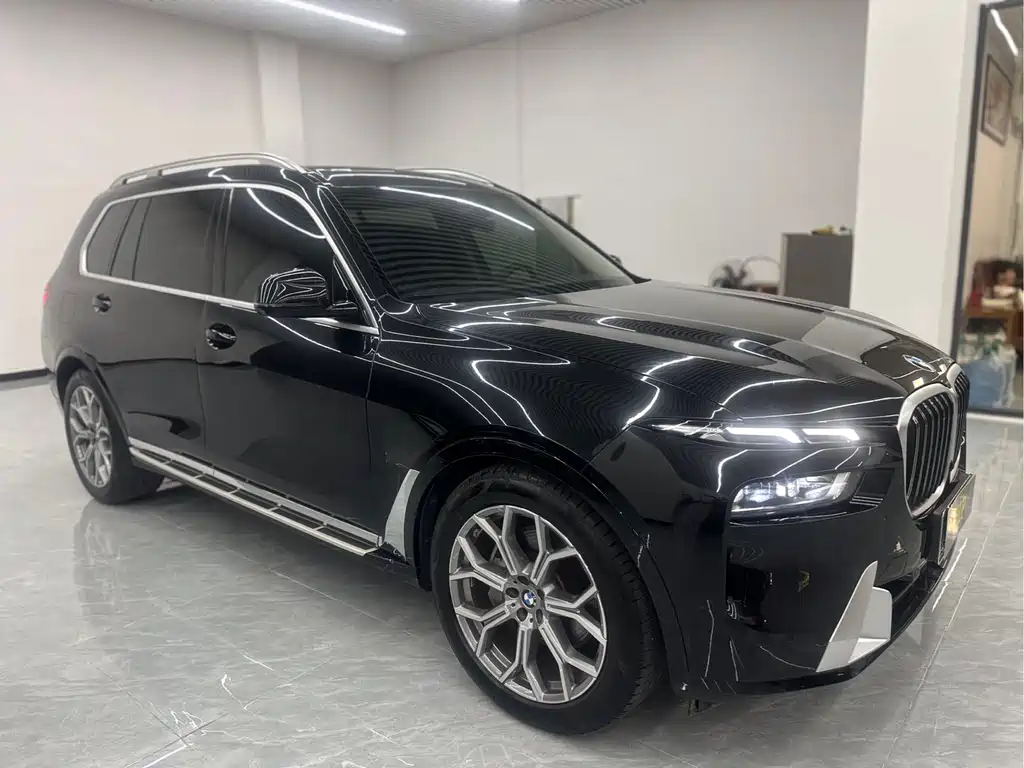 BMW X7 2023