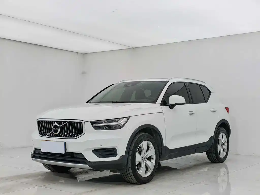 Volvo XC40 2021