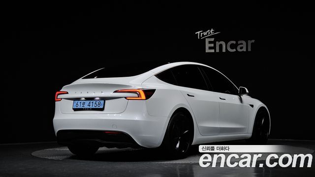 Tesla Model 3 2025