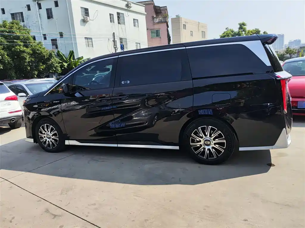 GAC Trumpchi E9 2024