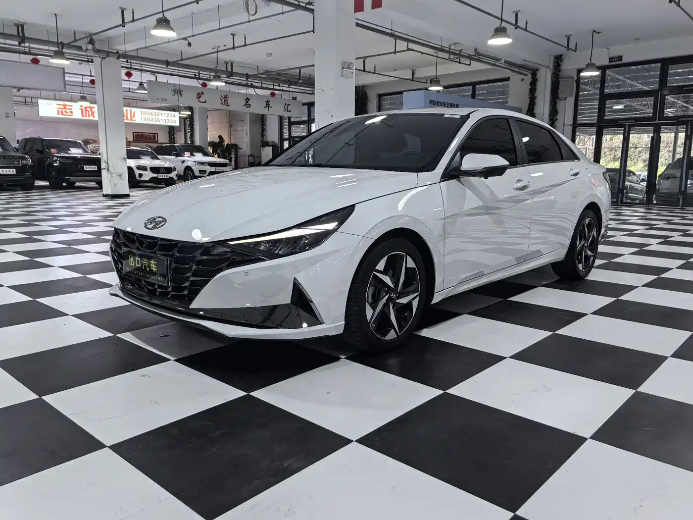 Hyundai Elantra 2023