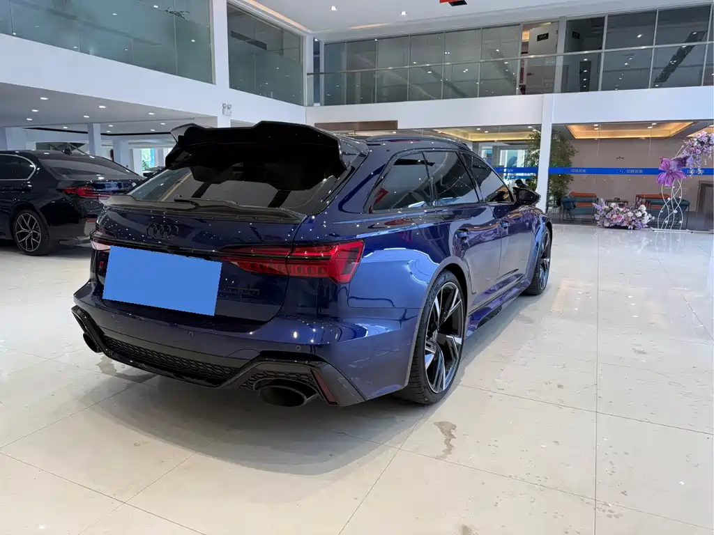 Audi RS 6 2021