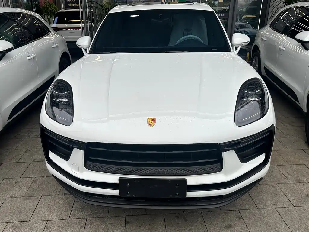 Porsche Macan 2021