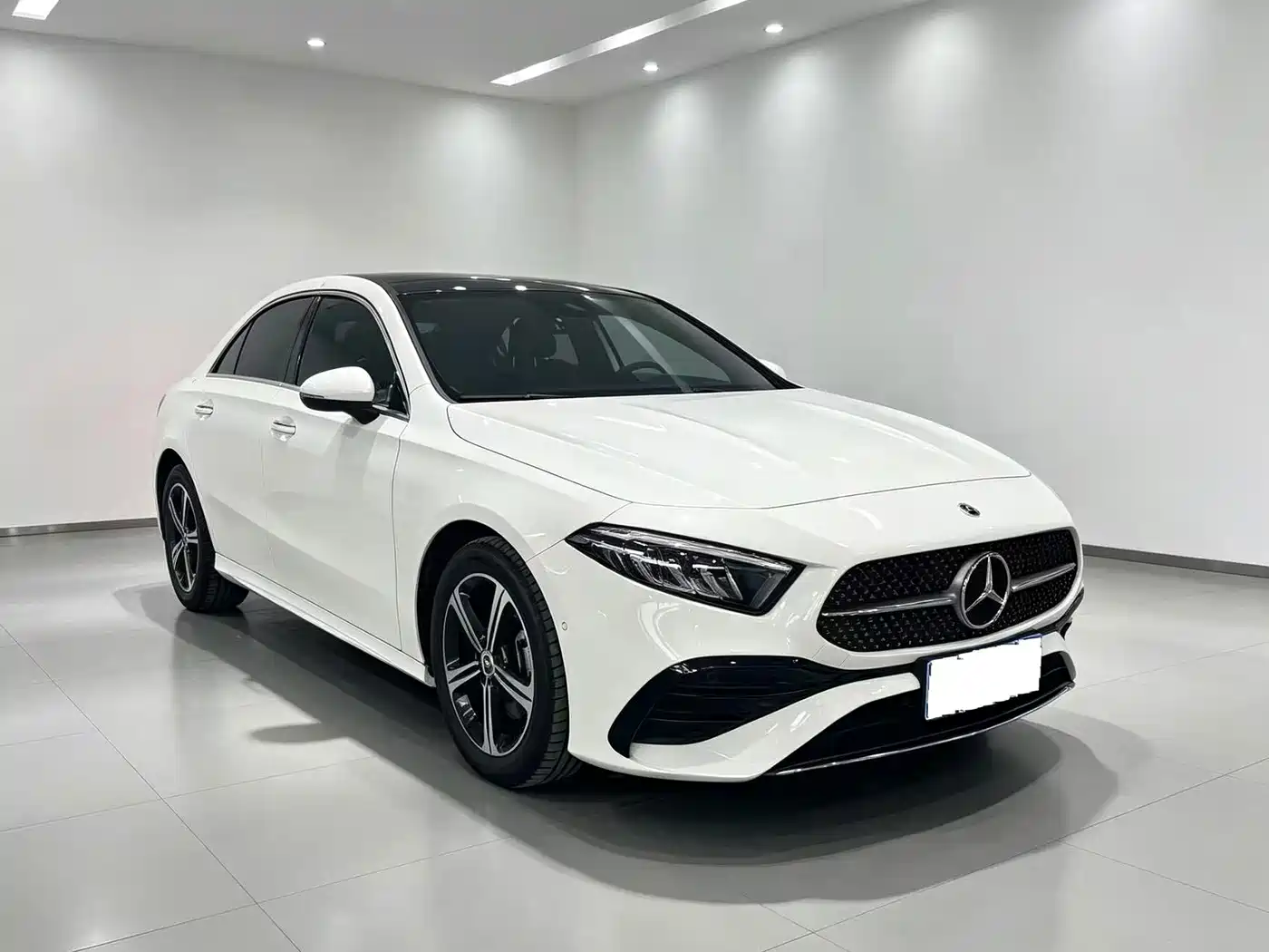 Mercedes-Benz A-Класс 2023