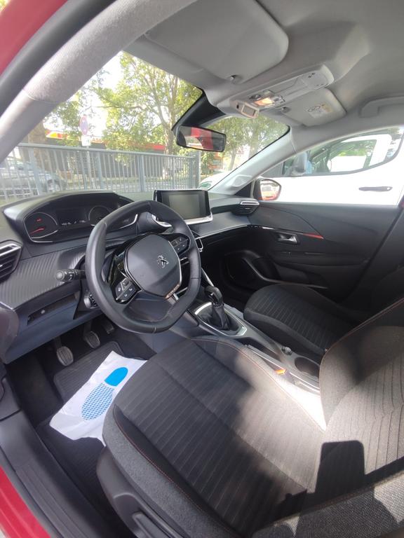 Peugeot 208 2022