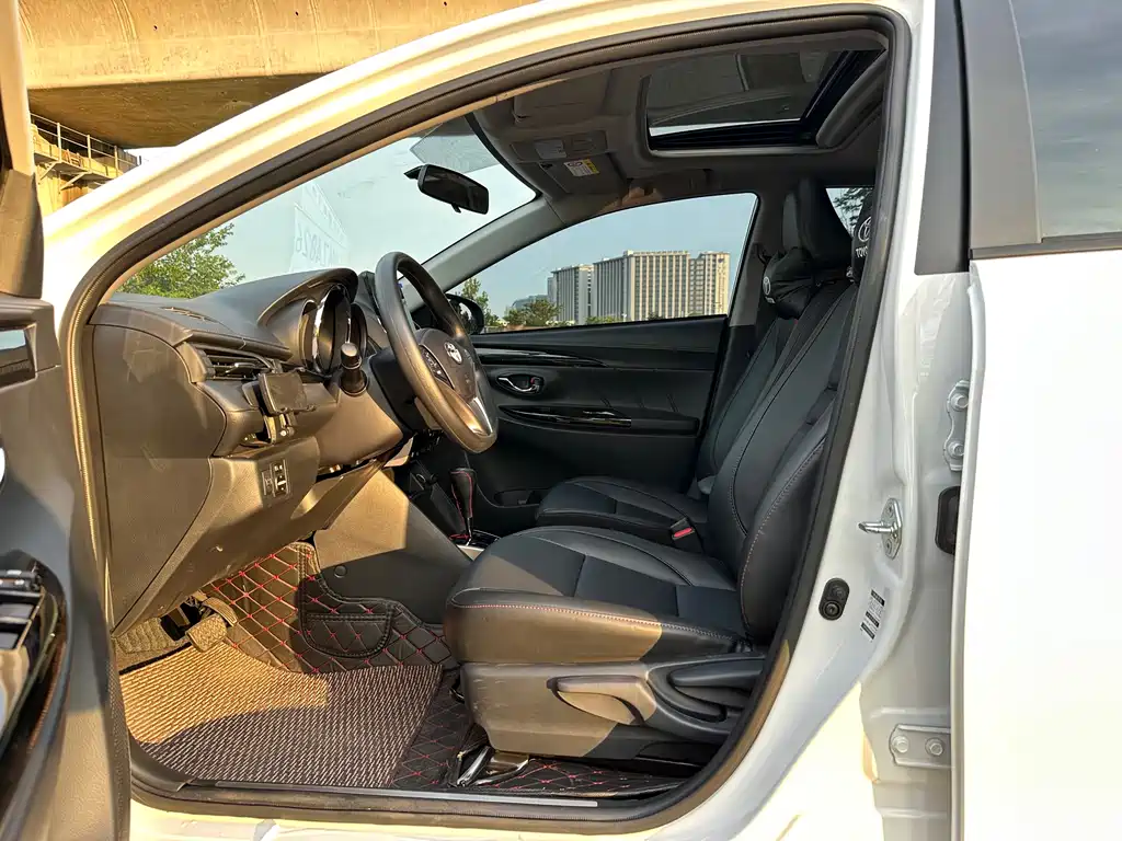 Toyota Yaris 2021
