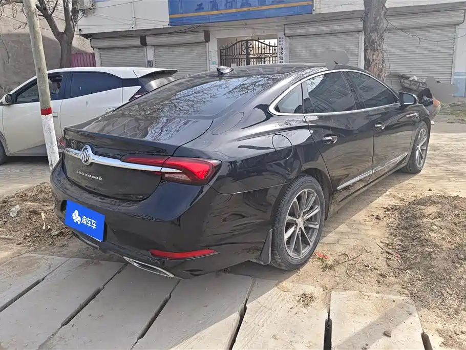 Buick LaCrosse 2022