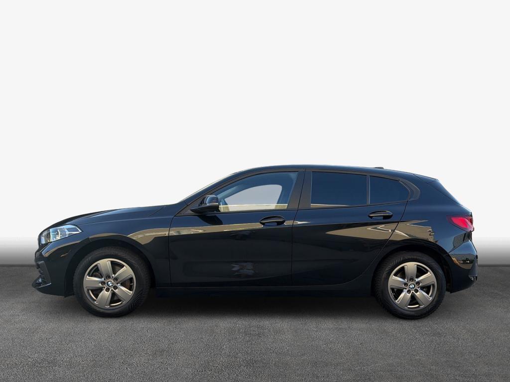 BMW 118 2024