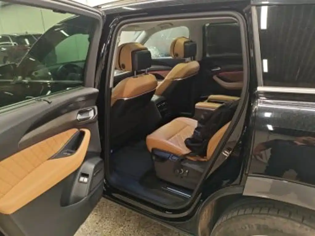 Audi Q6 2024