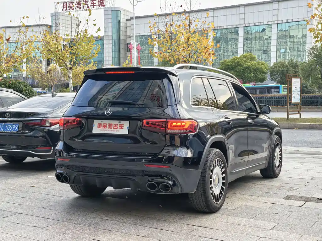 Mercedes-Benz GLB 2021