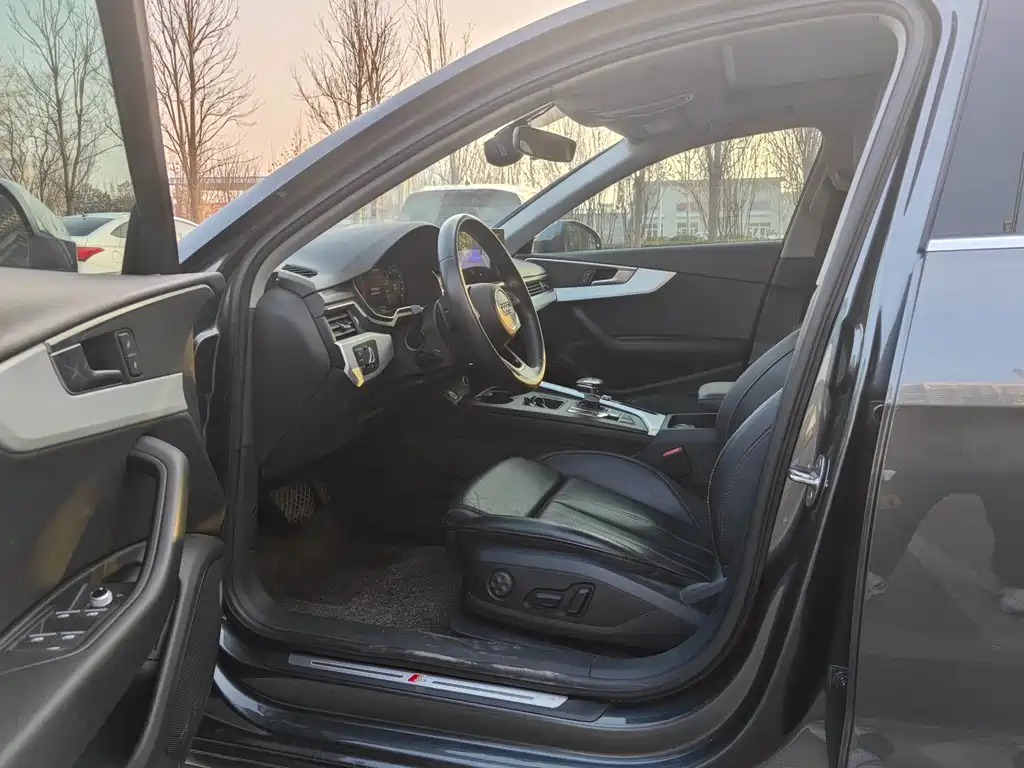 Audi A4 2022