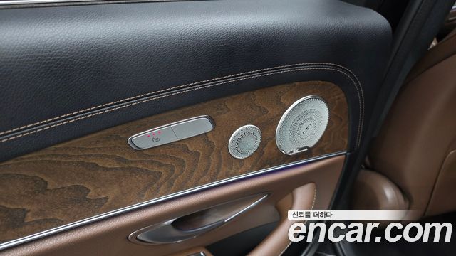 Mercedes-Benz E-Класс 2023