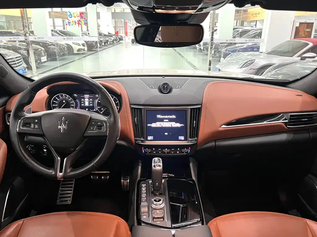 Maserati Levante 2021