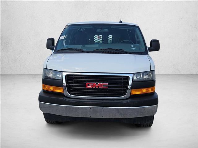 GMC Savana 2025