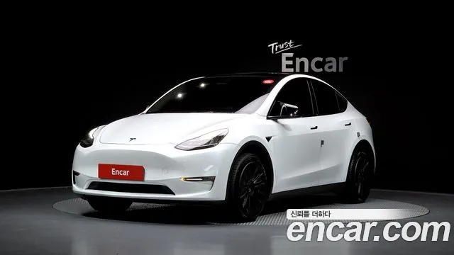 Tesla Model Y 2022