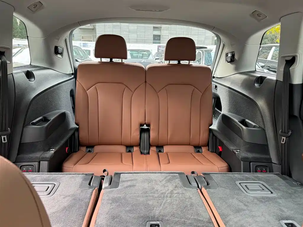 Audi Q7 2021