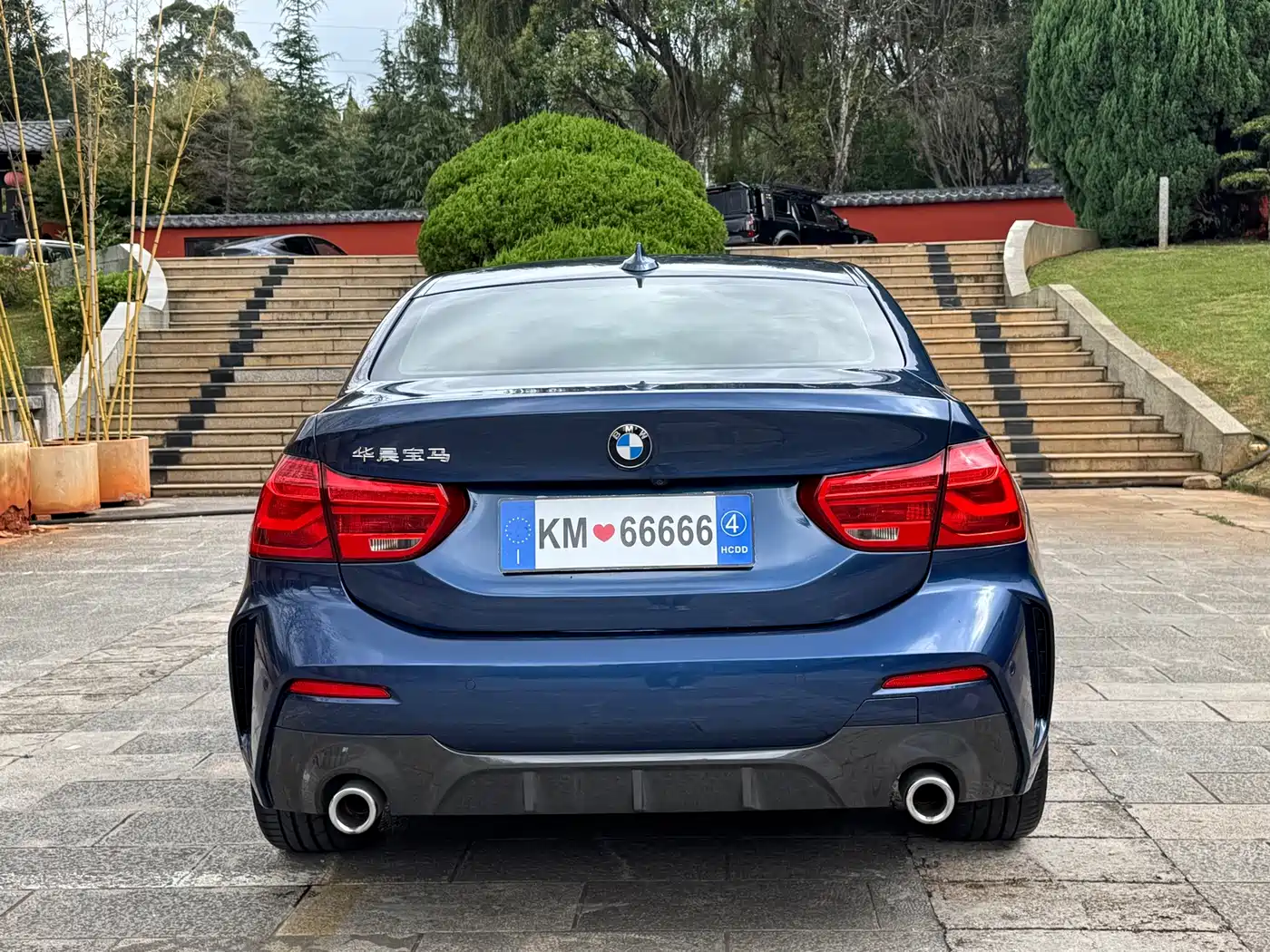 BMW 1 серии 2022
