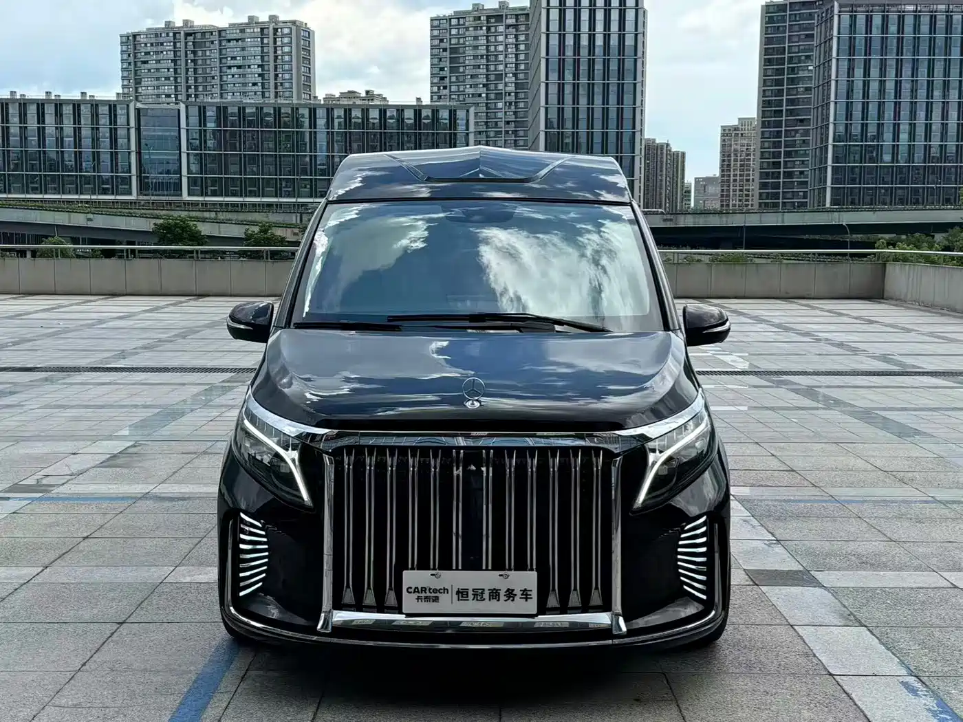 Mercedes-Benz V-Класс 2023