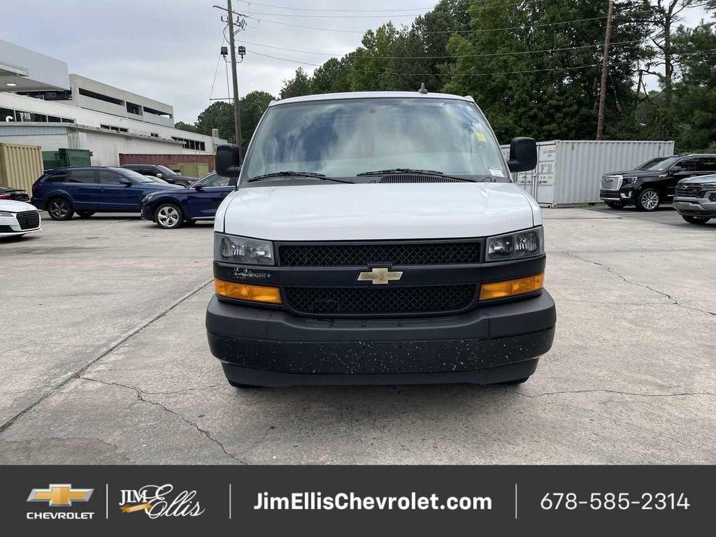 Chevrolet Express 2024