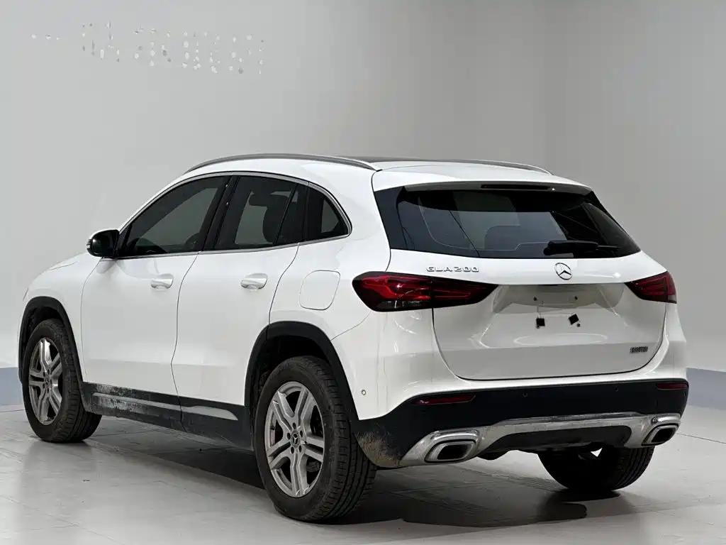 Mercedes-Benz GLA 2021