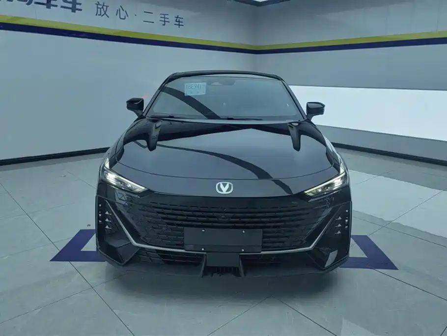 Changan UNI-V 2024