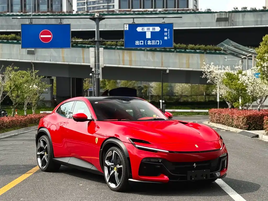 Ferrari Purosangue 2025