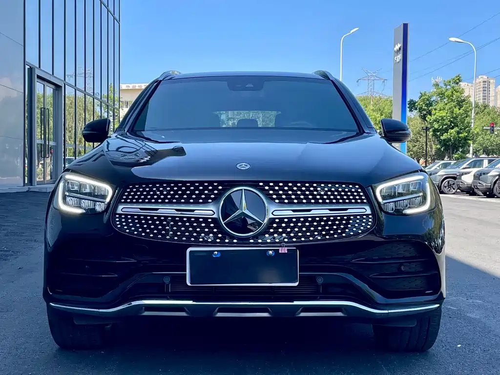Mercedes-Benz GLC 2023