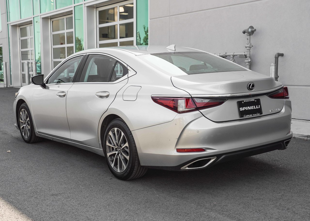 Lexus ES 2022