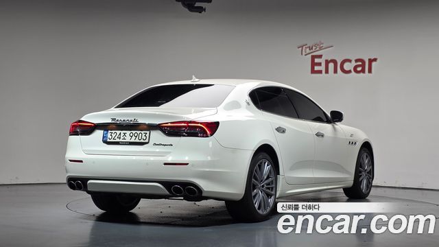 Maserati Quattroporte 2022