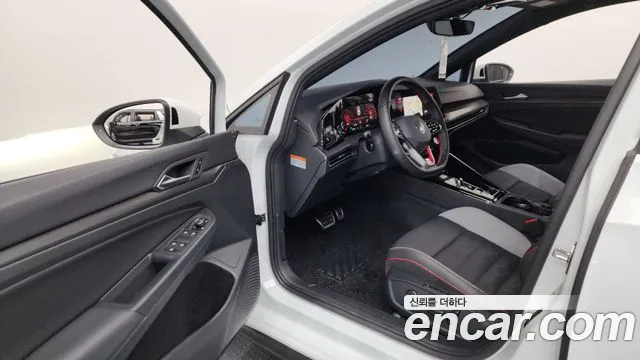 Volkswagen Golf 2023