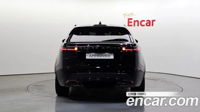 Land Rover Range Rover Velar 2024