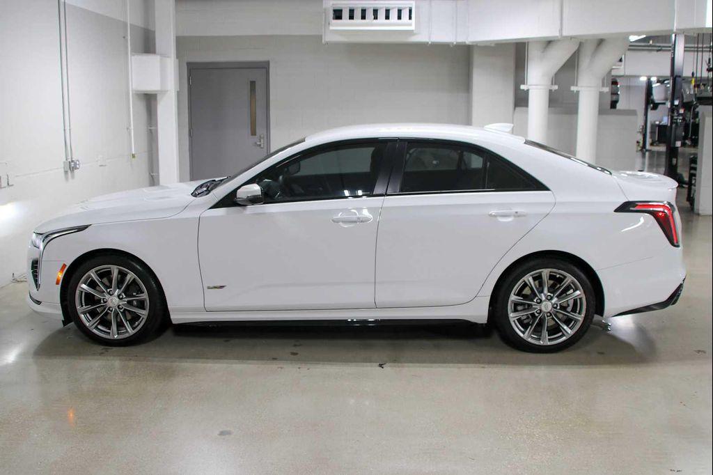 Cadillac CT4-V 2024