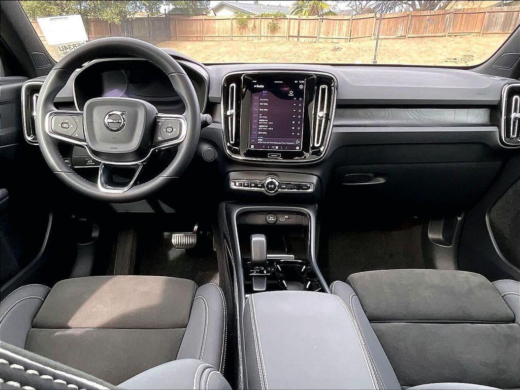 Volvo C40 2023